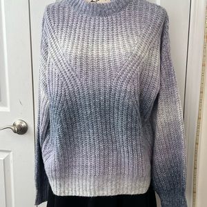 Woman’s crew neck sweater